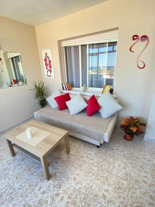 Lovely 1 Bedroom Apartment With Sea Views And Pool เอสเตโปนา ภายนอก รูปภาพ