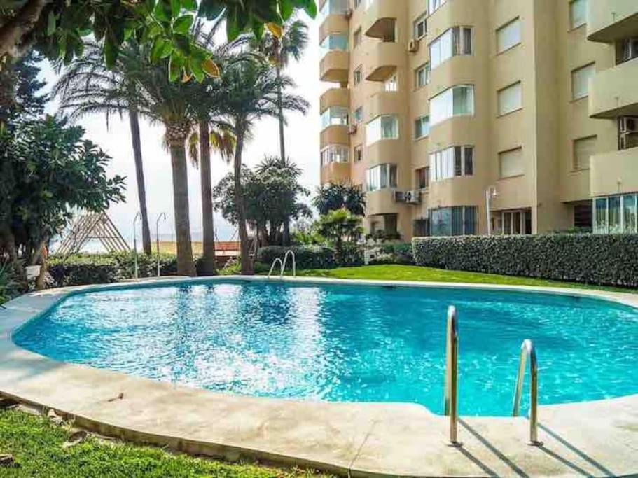 Lovely 1 Bedroom Apartment With Sea Views And Pool เอสเตโปนา ภายนอก รูปภาพ